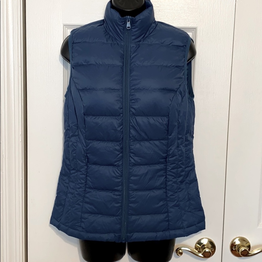 Market & Spruce Larson fall vest or winter Vest navy vest